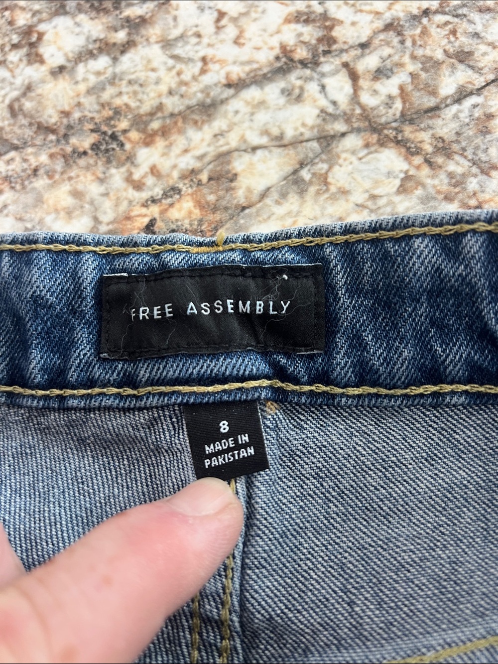 Free Assembly Mid-Rise Dark Blue Rolled Hem Denim Shorts - Picture 2 of 7